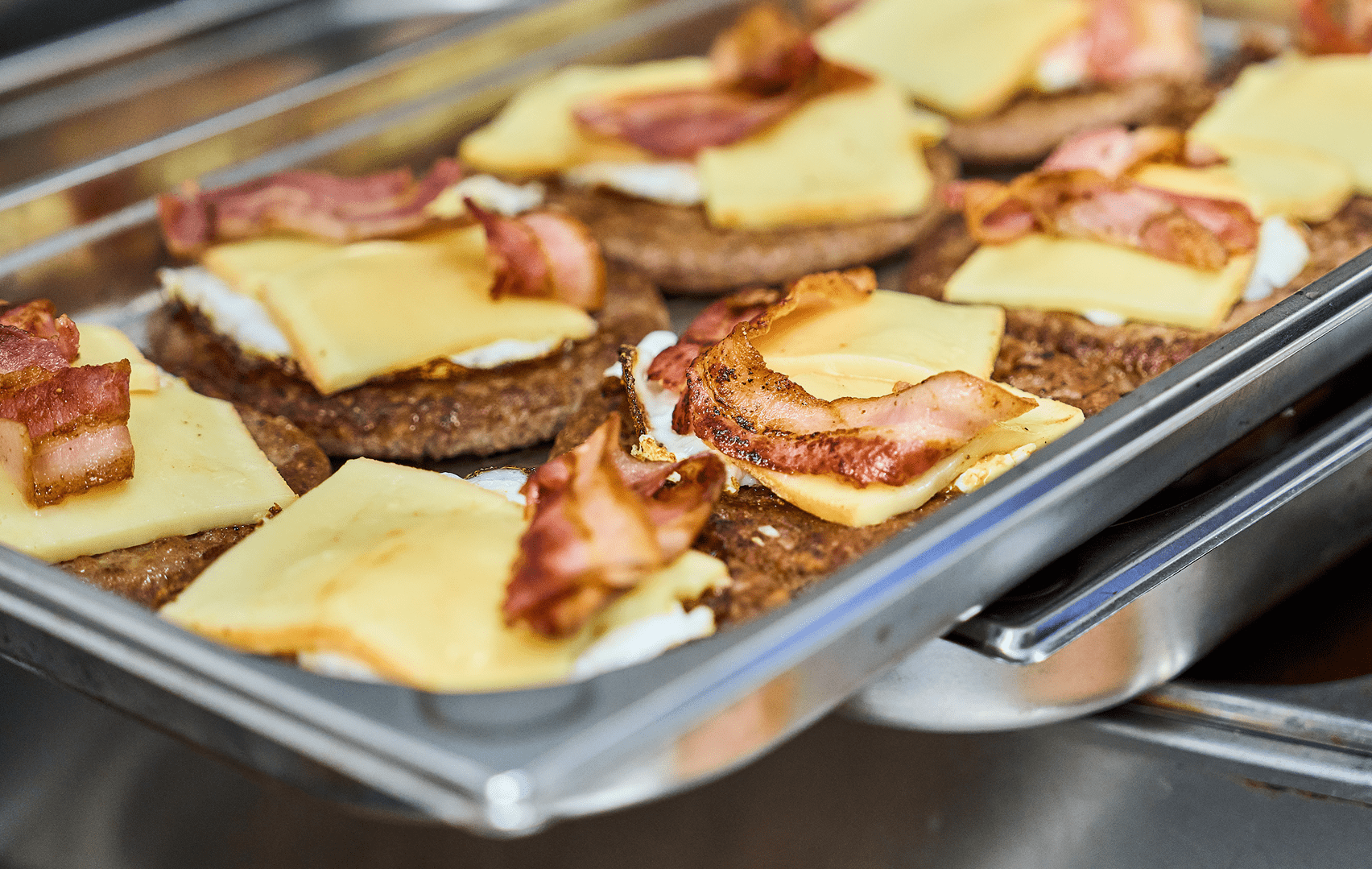 2025-11-15_18-16-38_Carles Wirtshaus_Eröffnung 1