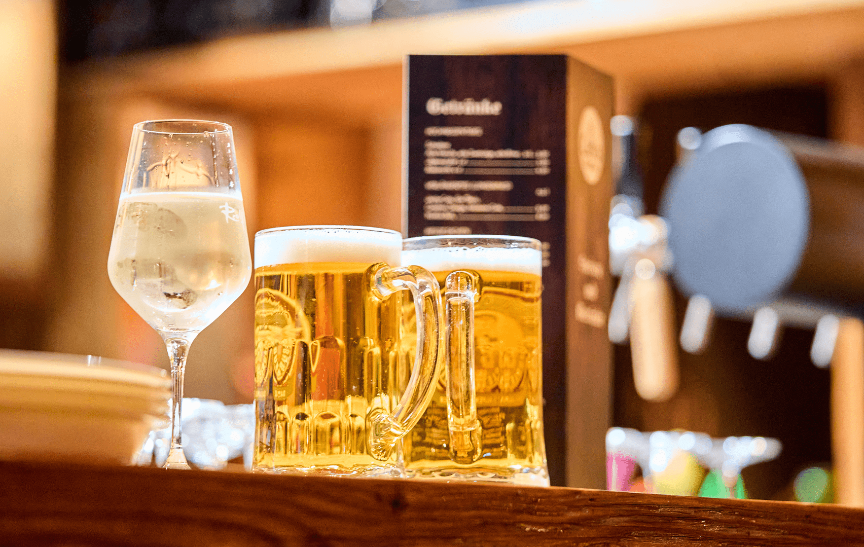 2025-11-15_19-28-41_Carles Wirtshaus_Eröffnung 266 1